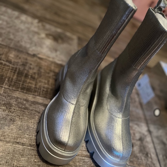 Azalea Wang Boots - Picture 2 of 6